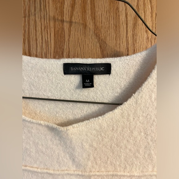 Sold EUC Banana Republic Merino Wool Short Sleeve Sweater Medium - Picture 2 of 7